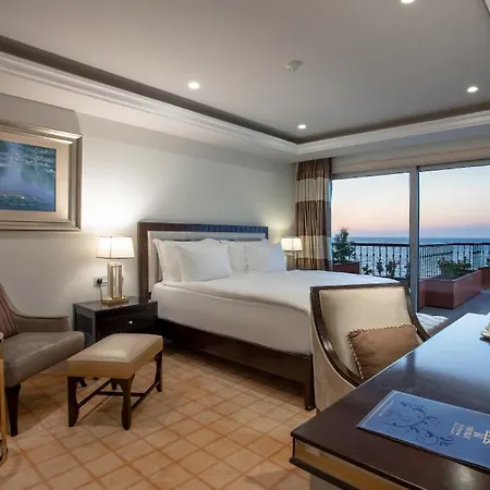 Liman & Casino By Merit Hotel
